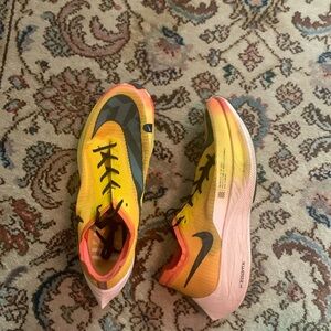 Nike Vaporfly Next % 2 mens size 12